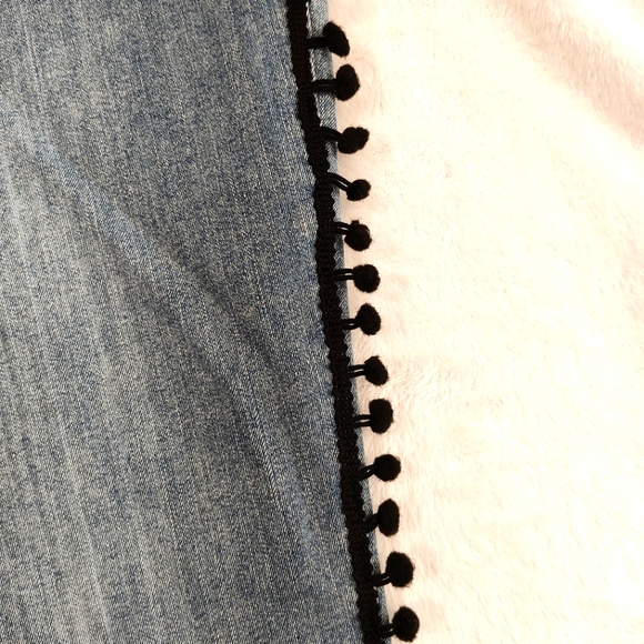 Suzanne Betro tapered jeans with pom pom detail - Picture 3 of 6